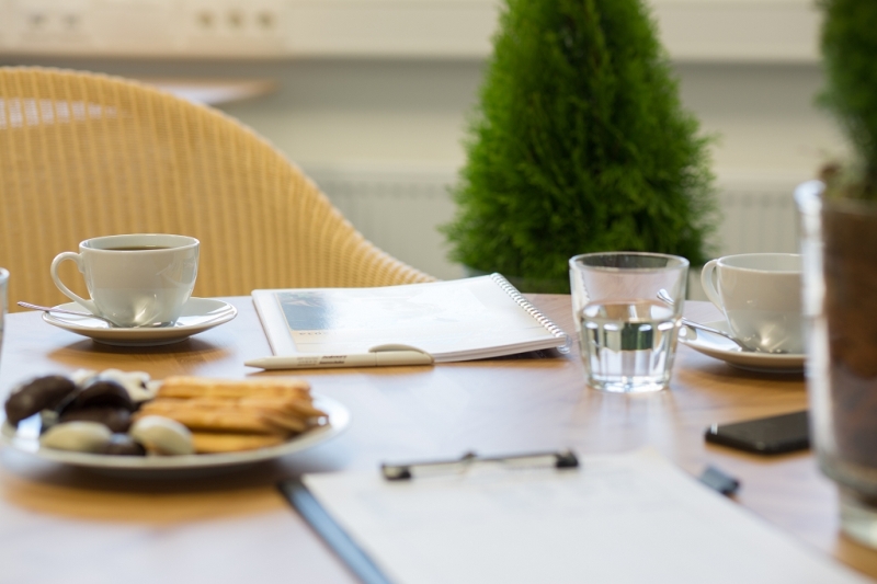 Kaffee und Tee stehen für Sie bereit!